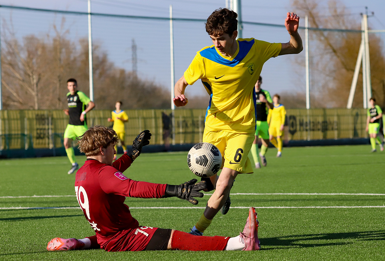 ЛІВИЙ БЕРЕГ U16 — У ПІВФІНАЛІ ЗИМОВОГО КУБКА НЛМ